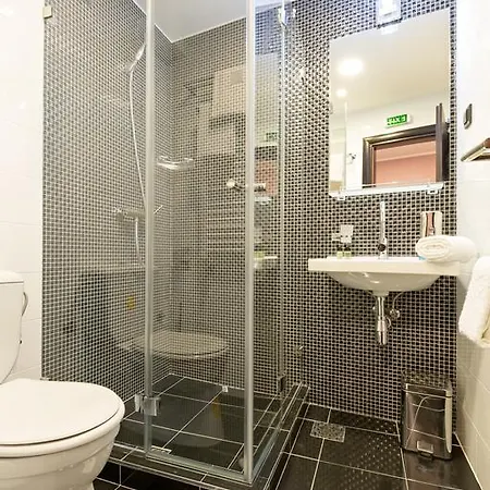 Hotel Sterling Garni