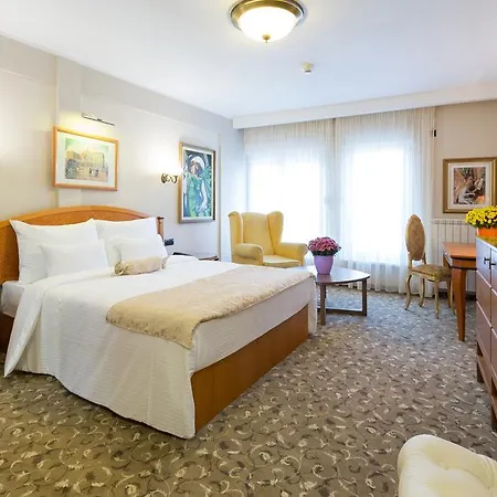 Sterling Garni Belgrade