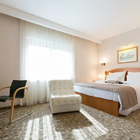 Hotel Sterling Garni Belgrade