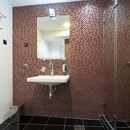 Sterling Garni ホテル