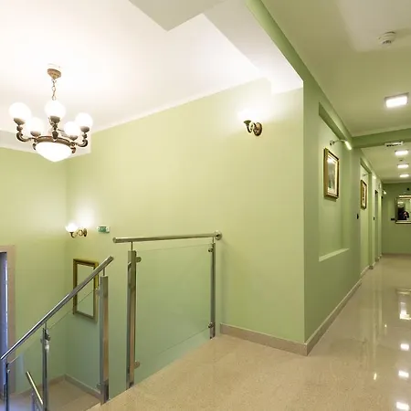 Sterling Garni Belgrade