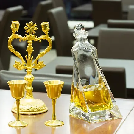 ホテル Sterling Garni 4*