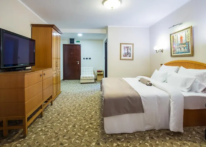 Hotel Sterling Garni 4*