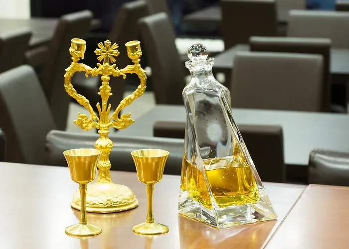 Hotel Sterling Garni 4*